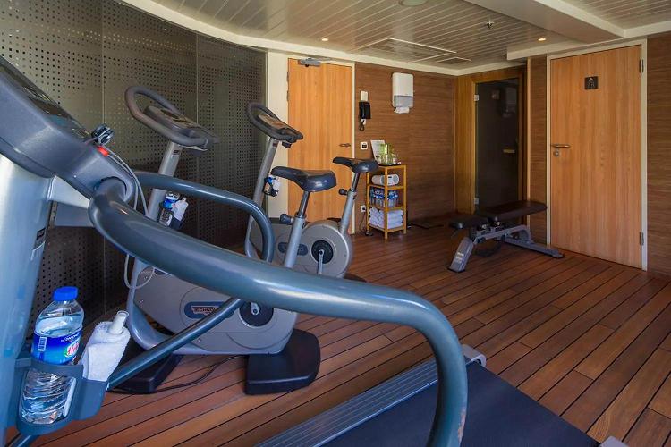 CRUCEROS FLUVIALES DE LUJO MS AMADOLCE AMADEUS WATERWAYS LUXURY RIVER CRUISES MS AMADOLCE GARONNE DORDOGNE RIVER CRUISES CRUCEROS RIO GARONA CRUCEROS RIO DORDOÑA CRUCEROS RIOS FRANCIA CRUCEROS DE LUJO BURDEOS BORDEAUX CROISIERES LUXURY CRUISES FRANCE CRUCEROS FRANCIA WINE CRUISES CRUCEROS VINO CRUCEROS ENOLOGICOS VACACIONES ENOLOGICAS BODEGA #Bodegas #Bordeaux #WineCruises #CrucerosLujo #AmaWaterways #AmadeusWaterways #Burdeos #RioGarona #RioDordoña #CrucerosFrancia #FranceCruises #FranceCroisieres #Croisieres #Bidaiak #Creuers #Viatges #Vacances #AmaDolce #Bordeaux #Burdeos
